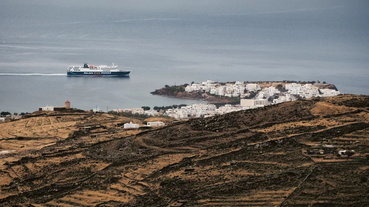 Travel scene in Greece, illustrating Greece digital nomad