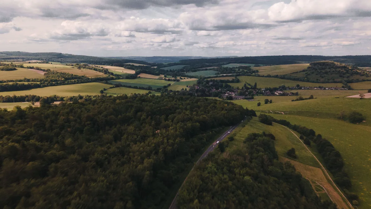 Travel scene in United Kingdom, illustrating United Kingdom packing list