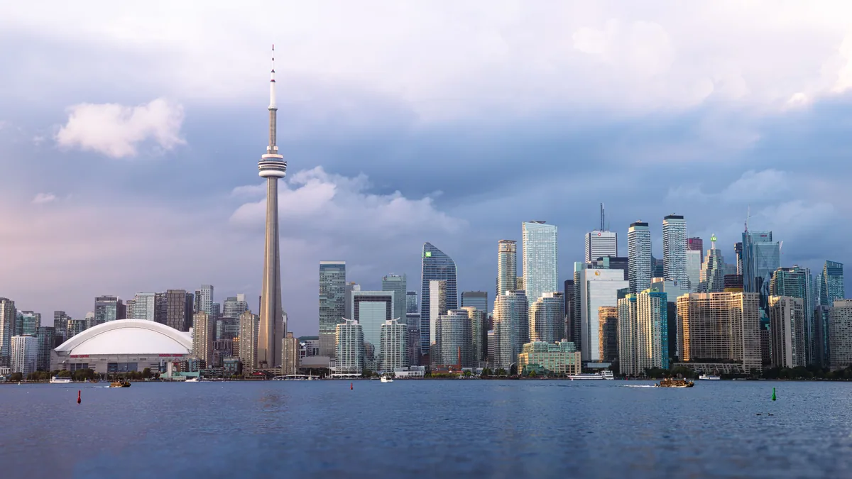 Comparing the best eSIM Canada plans for a city trip