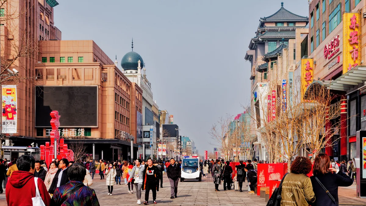 Comparing the best eSIM China plans for a city trip